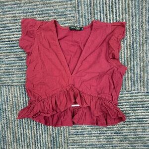 Fancyinn Burgundy Deep V Neck Ruffles Crop Top Size M